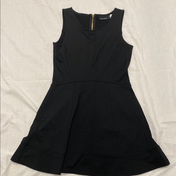 Cynthia Rowley Elegant Black Mini Fit and Flare Dress XS - Picture 2 of 9